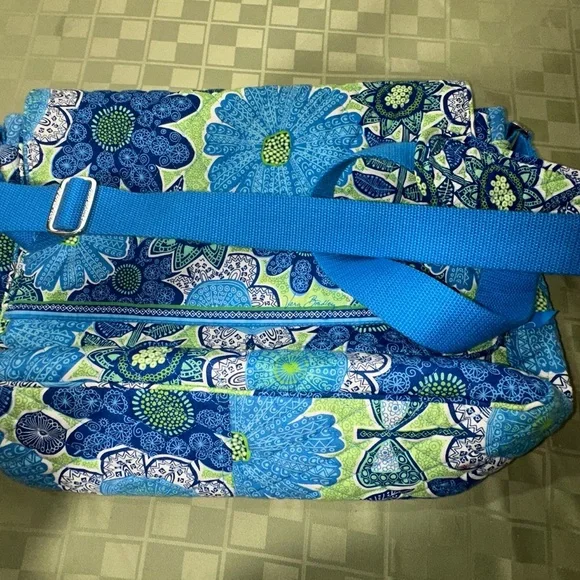 Vera Bradley Retired 2012 Doodle Daisy Messenger Crossbody - Picture 2 of 10